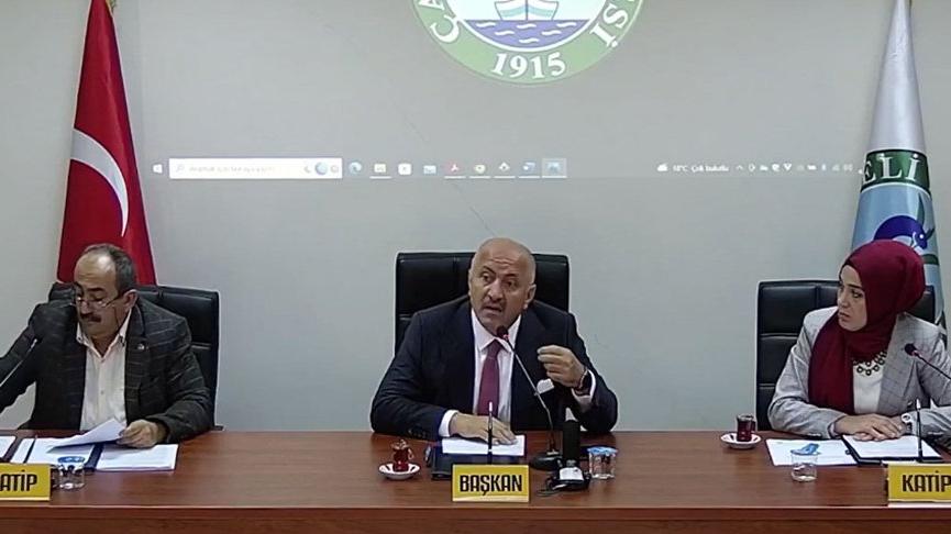 mhpli-belediye-baskani-bazi-akplilere-fetocu-deyince-meclis-karisti-uKCsLwYd.jpg