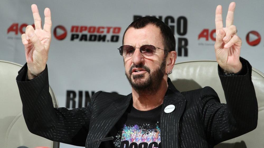 ringo-starr-corona-virusune-yakalandi-VwWAMCvP.jpg