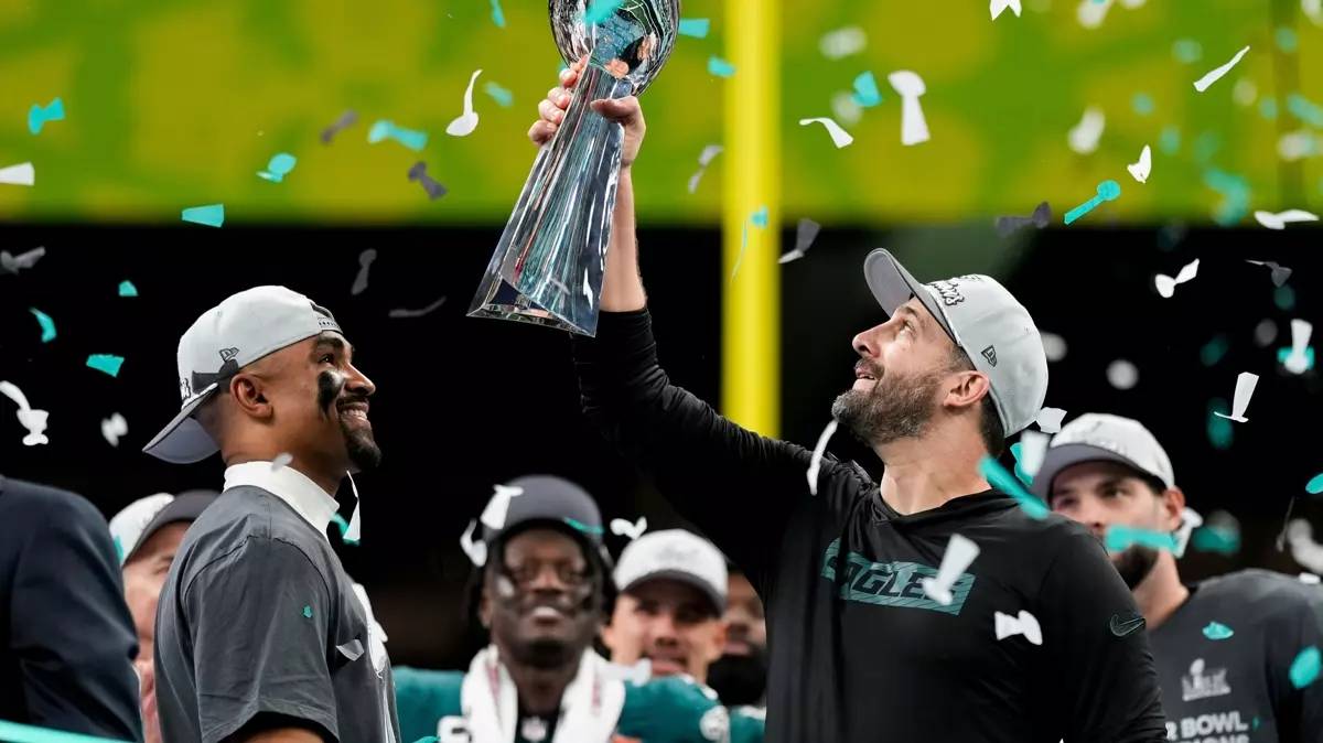 muhtesem-bowlda-philadelphia-eagles-sampiyon-oldu-CC5YVTha.webp