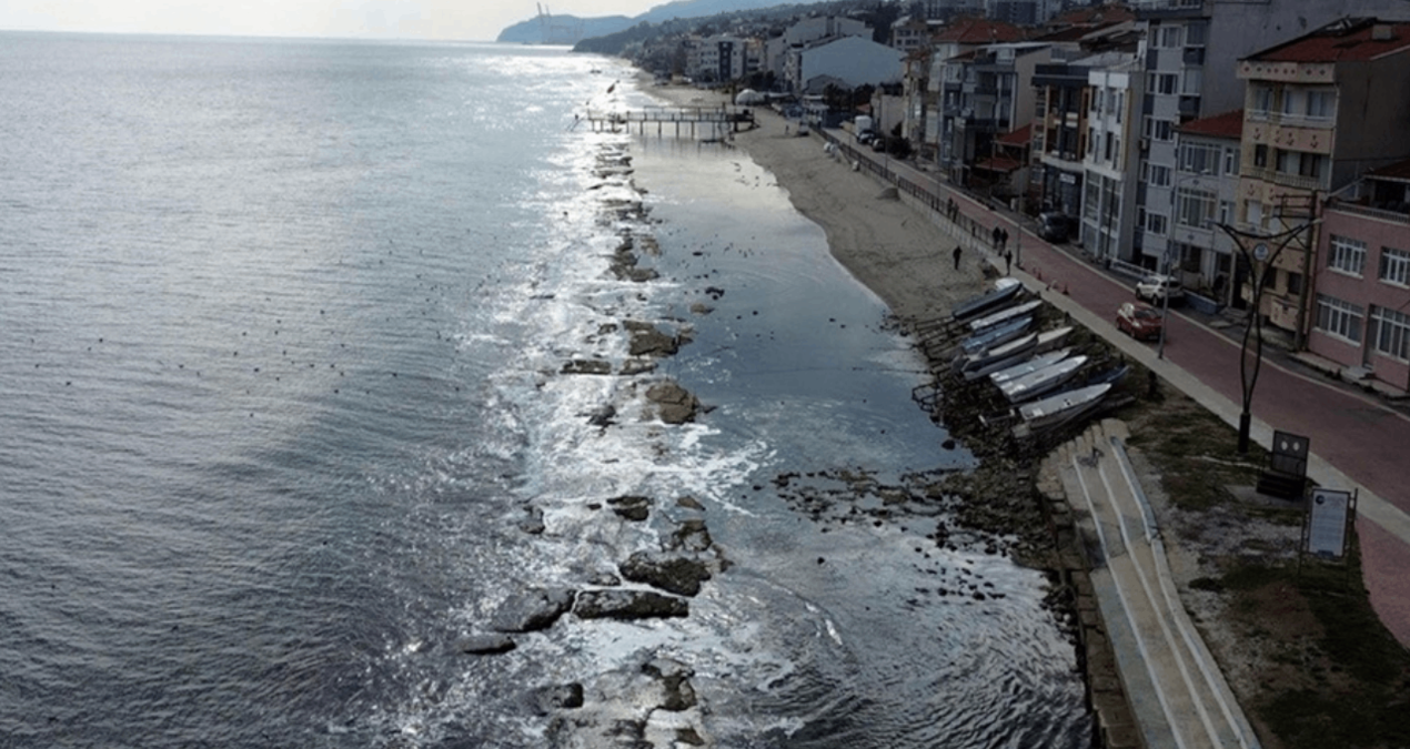 tekirdagda-deniz-cekildi-kral-yolu-ortaya-cikti-A9hBSV3n.jpg