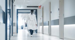 virus-yangin-uzere-yayildi-hastane-servisleri-tek-tek-kapatildi-wxYQKJH6.jpg