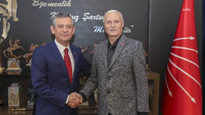 ozgur-ozel-sehit-astsubay-etma-c-cavikin-babasi-huseyin-akgula-rozet-takti-chlavPlO.jpg