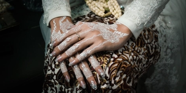 Yasemin-Allen8217in-Esi-Erdal-Kaya-Kimdir-Merak-Edilen-Hayati-featured