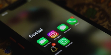 Mobil-Uygulamalara-Yas-Siniri-Geldi-Guvenli-Dijital-Adim-featured