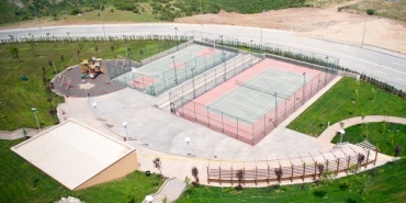 Apple-Siri8217yi-Yeniden-Tanimliyor-Claude-ve-Gemini-Entegrasyonu-Geliyor-featured