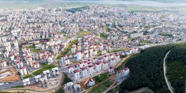 Intel-Arc-Pro-B70-Profesyonel-Kartin-Oyun-Arenasindaki-Sinavi-featured