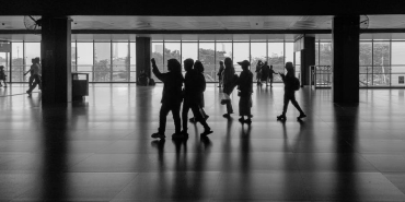 vivo-Y51-Pro-5G-Tanitildi-Buyuk-Batarya-ve-5G-Gucuyle-featured