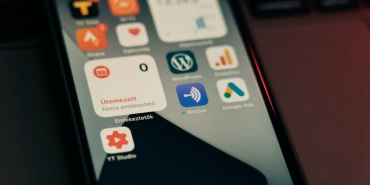 CarPlay8217e-Google-Meet-Entegrasyonu-Yolda-Verimlilik-Donemi-featured